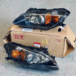 Honda s2000 OEM Headlights Pair of Excellent condition OEM AP2 Headlights with Ballast included. No broken tabs,